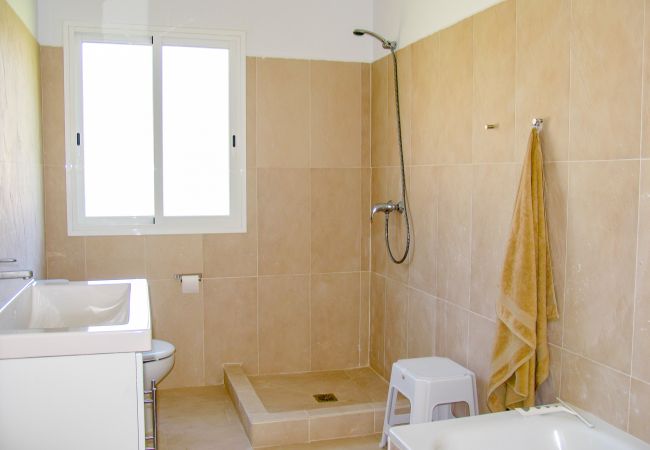 Villa in Algarrobo - Casa Bonita - 4 bedroom Country House in Authentic Andalucia, Malaga Villa in Algarrobo - Casa Bonita - 4 bedroom Country House in Authentic Andalucia, Malaga