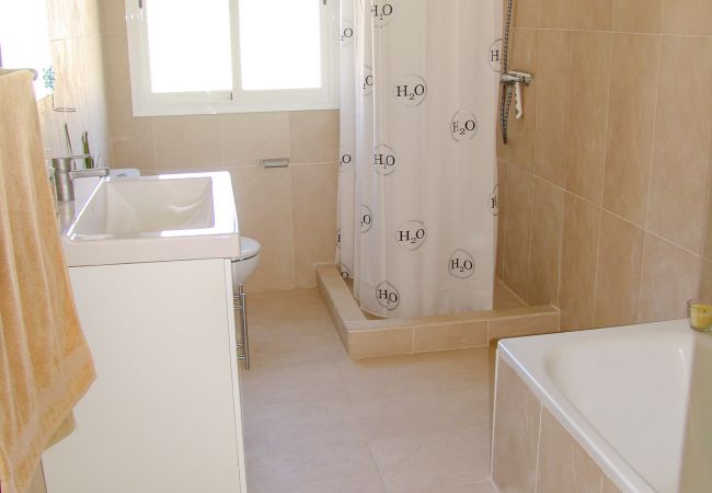 Villa in Algarrobo - Casa Bonita - 4 bedroom Country House in Authentic Andalucia, Malaga Villa in Algarrobo - Casa Bonita - 4 bedroom Country House in Authentic Andalucia, Malaga