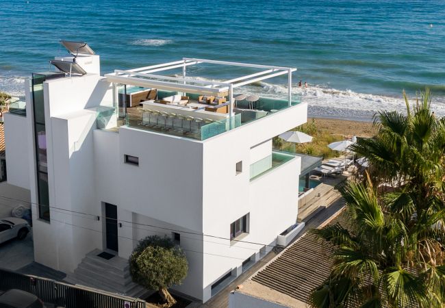 Villa in Marbella - Costabella Marbella - Unique Luxury Beach Villa Villa in Marbella - Costabella Marbella - Unique Luxury Beach Villa
