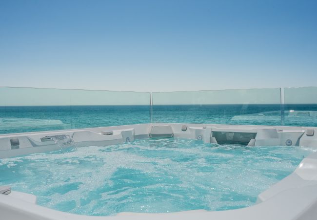 Villa in Marbella - Costabella Marbella - Unique Luxury Beach Villa Villa in Marbella - Costabella Marbella - Unique Luxury Beach Villa