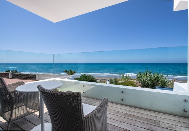 Villa in Marbella - Costabella Marbella - Unique Luxury Beach Villa Villa in Marbella - Costabella Marbella - Unique Luxury Beach Villa
