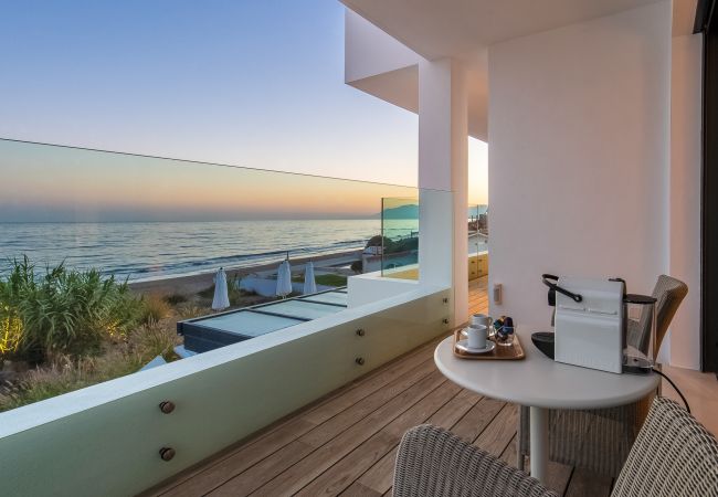 Villa in Marbella - Costabella Marbella - Unique Luxury Beach Villa Villa in Marbella - Costabella Marbella - Unique Luxury Beach Villa