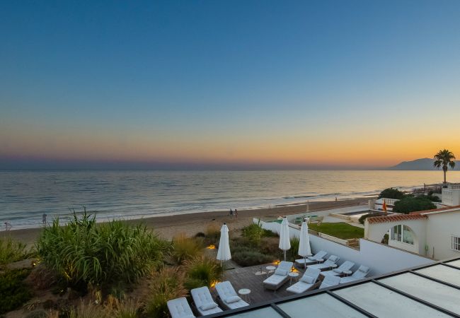 Villa in Marbella - Costabella Marbella - Unique Luxury Beach Villa Villa in Marbella - Costabella Marbella - Unique Luxury Beach Villa