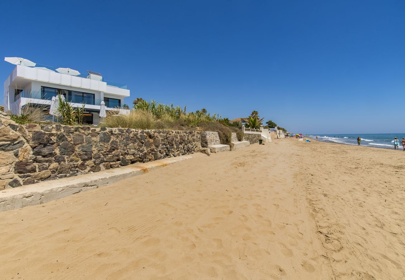 Villa in Marbella - Costabella Marbella - Unique Luxury Beach Villa