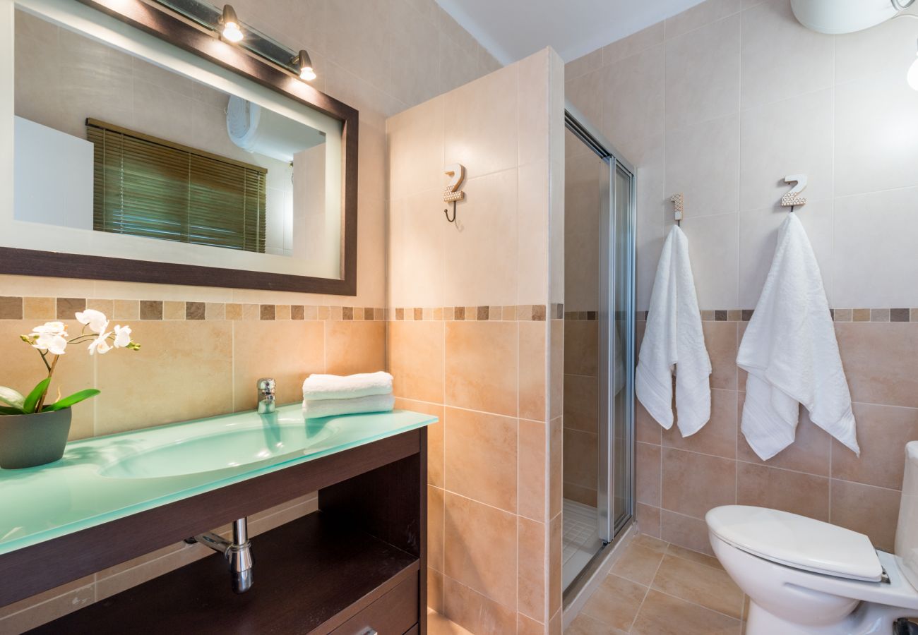Apartment in Mijas Costa - Algaida Beach Apartment, Calahonda de Mijas