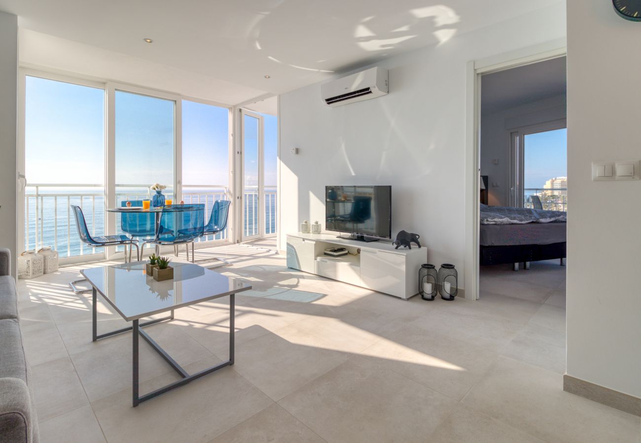 Apartment in Benalmádena - Maite Beach Penthouse, Benalmadena - Perfect location, Sea View