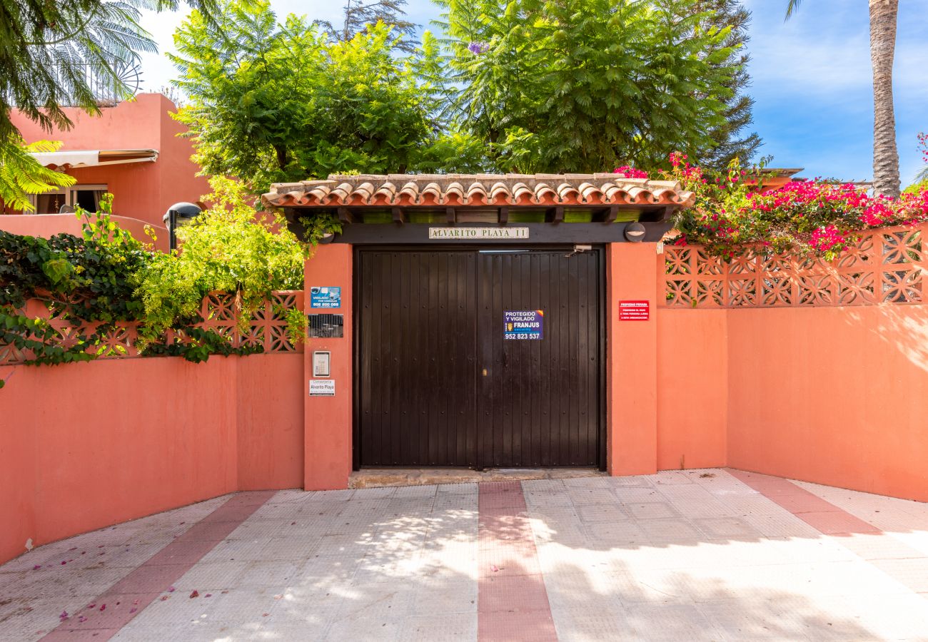 Apartment in Marbella - Alvarito Playa | Beach Apartment in Marbella