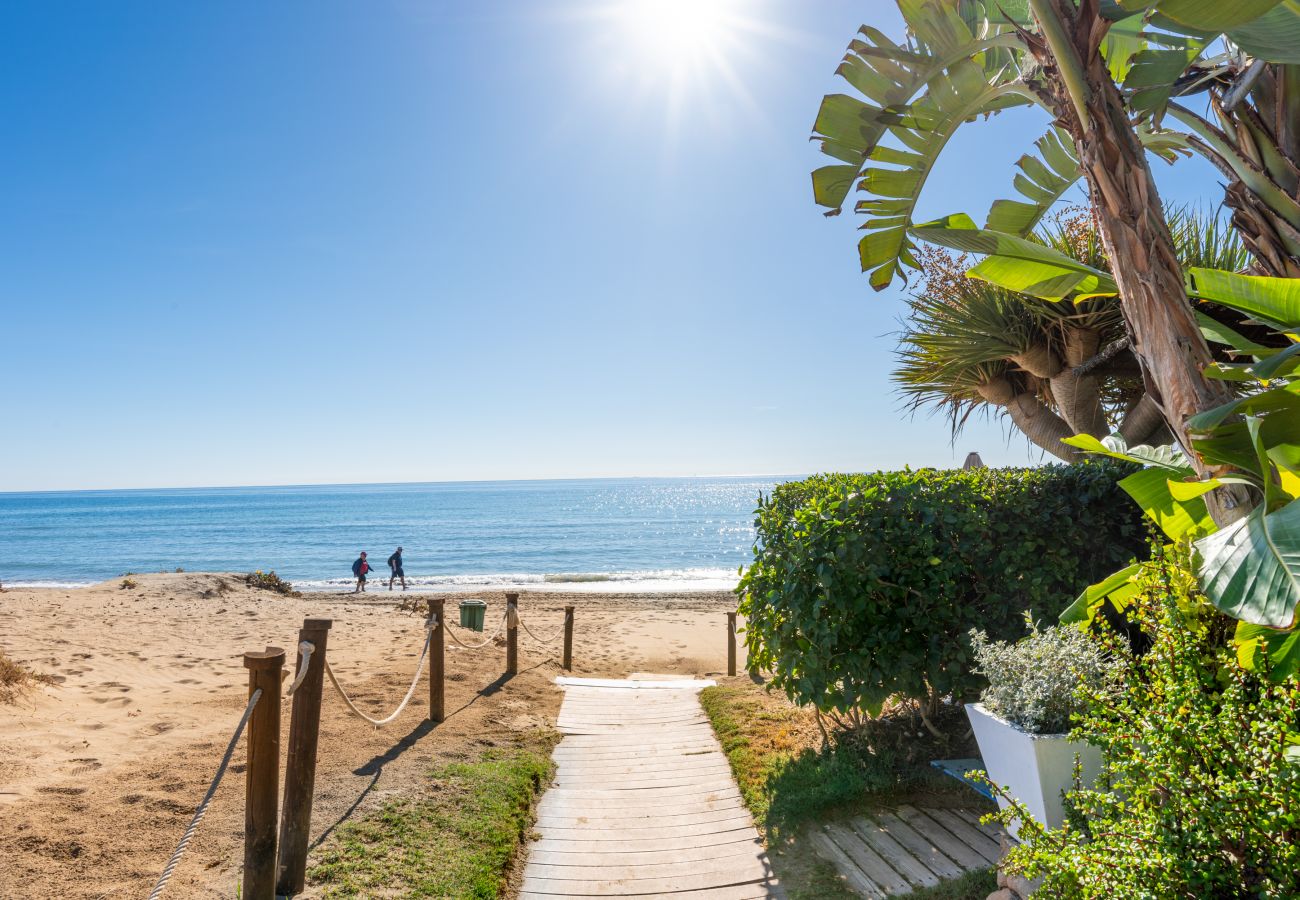 Apartment in Marbella - Alvarito Playa | Beach Apartment in Marbella