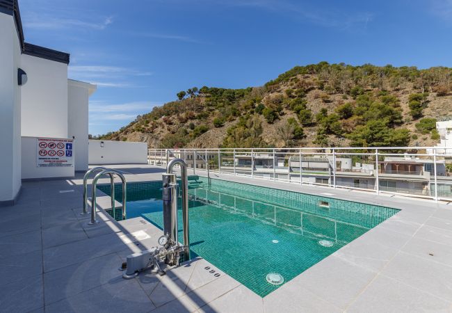 Apartment in Málaga - Miramar Apartment with Shared Pool