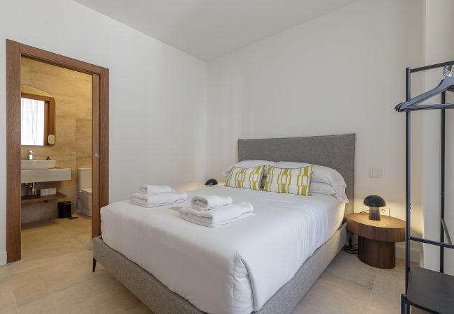 Studio in Málaga - Plaza del Siglo - Suite 1A Studio in Málaga - Plaza del Siglo - Suite 1A