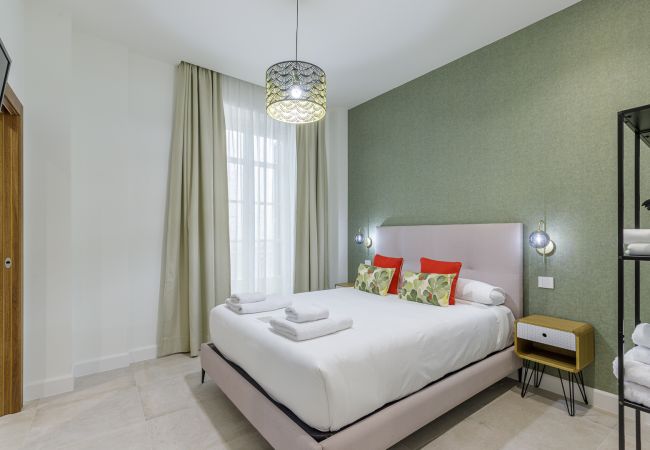 Apartment in Málaga - Plaza del Siglo - Suite 1B Apartment in Málaga - Plaza del Siglo - Suite 1B