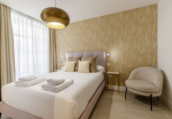 Apartment in Málaga - Plaza del Siglo - Suite 3B Apartment in Málaga - Plaza del Siglo - Suite 3B