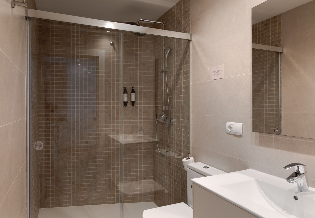 Apartment in Málaga - Souvirón de Torres III