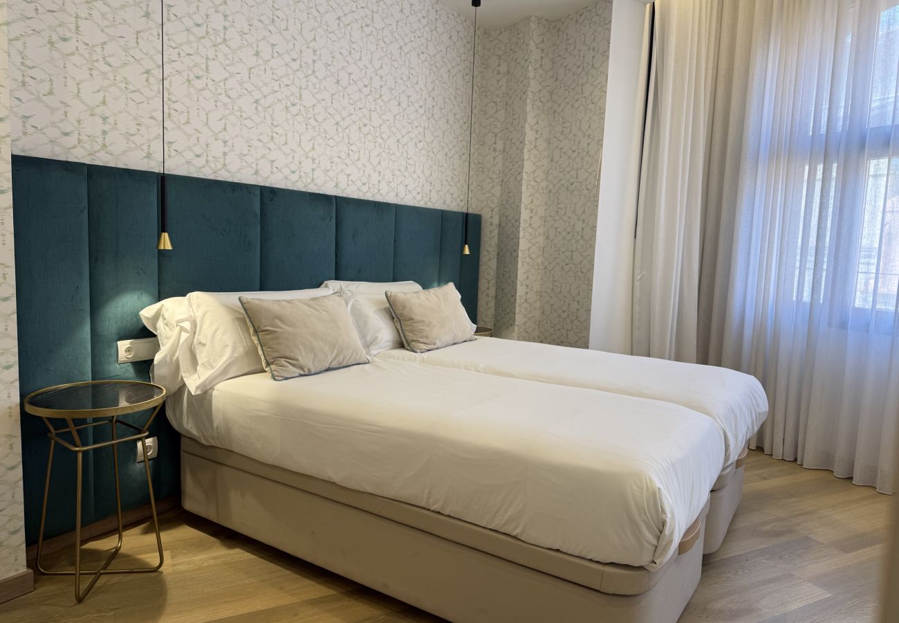 Apartment in Málaga - Souvirón de Torres IV Duplex with Terrace